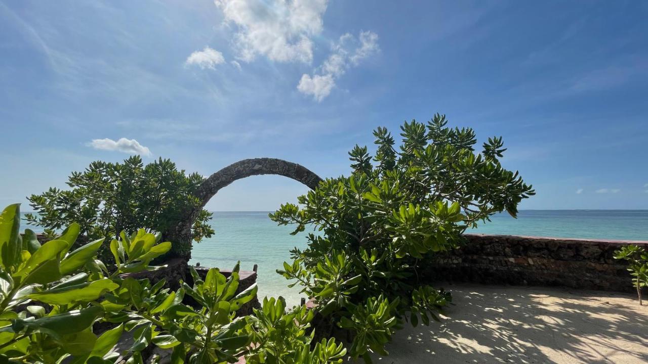 Palumboreef Beach Resort Uroa Eksteriør bilde