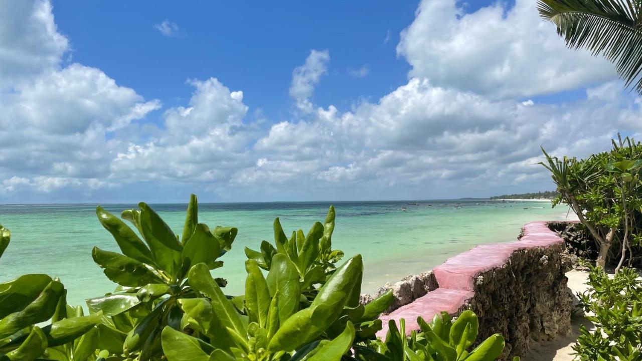 Palumboreef Beach Resort Uroa Eksteriør bilde